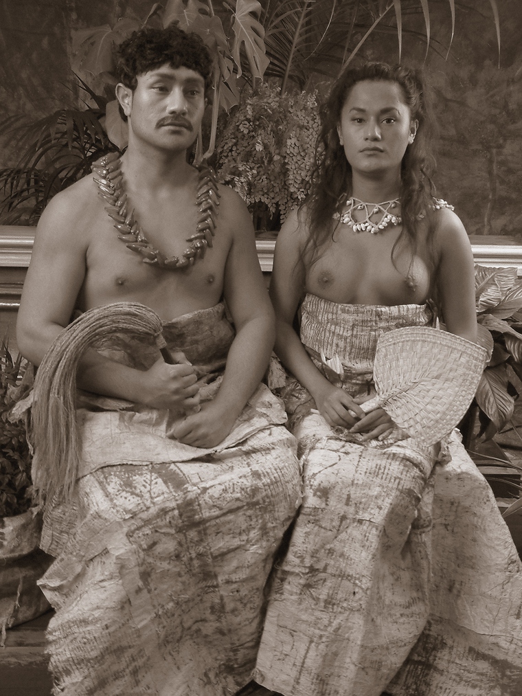 Ulugali'i Samoa; Samoan coupleShigeyuki Kihara2005Courtesy of Shigeyuki Kihara and Sherman Galleries, Sydney.spacer