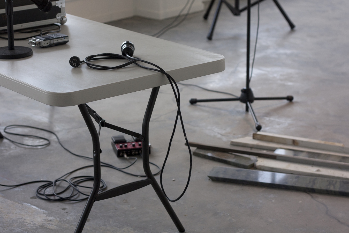 Untitled (25’ 19”), 2014 (detail)Sound recorded Friday 7 March 2014  Photo credit Daegan Wells